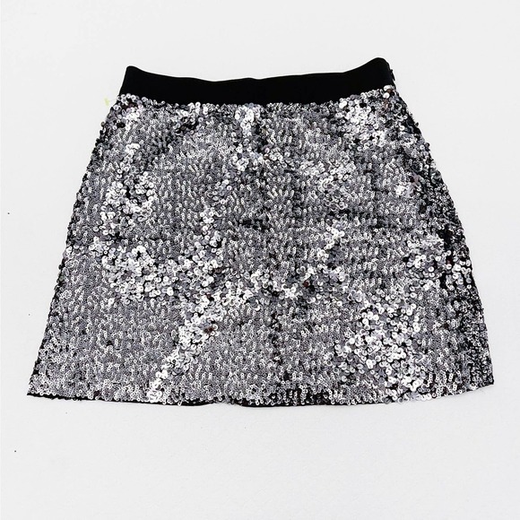 Club Monaco Glitter Eyelet Silver Mini Skirt SZ2 - Picture 5 of 6